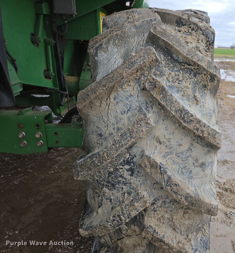 image for item DP6200 2007 John Deere 9860 STS RWA combine