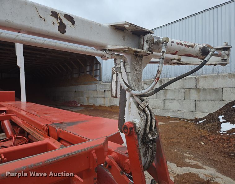 image for item DP6201 Mountain View Equipment MVE 4010 bale stacker