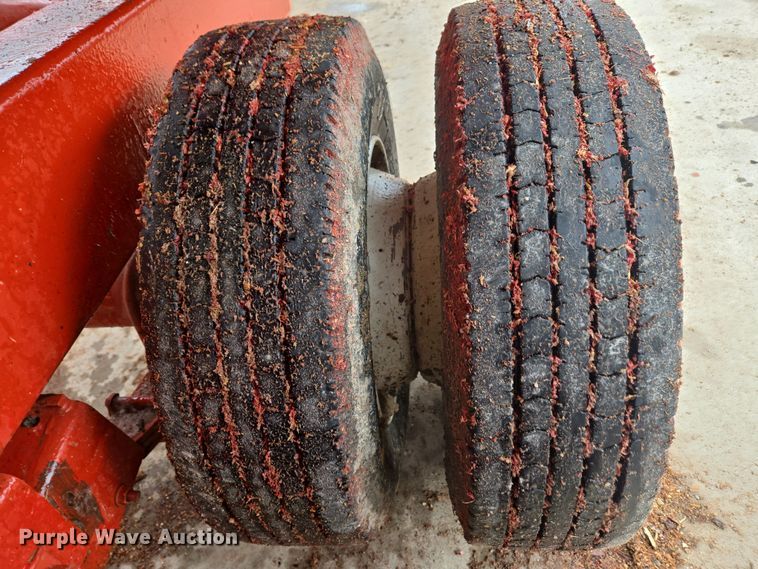 image for item DP6201 Mountain View Equipment MVE 4010 bale stacker