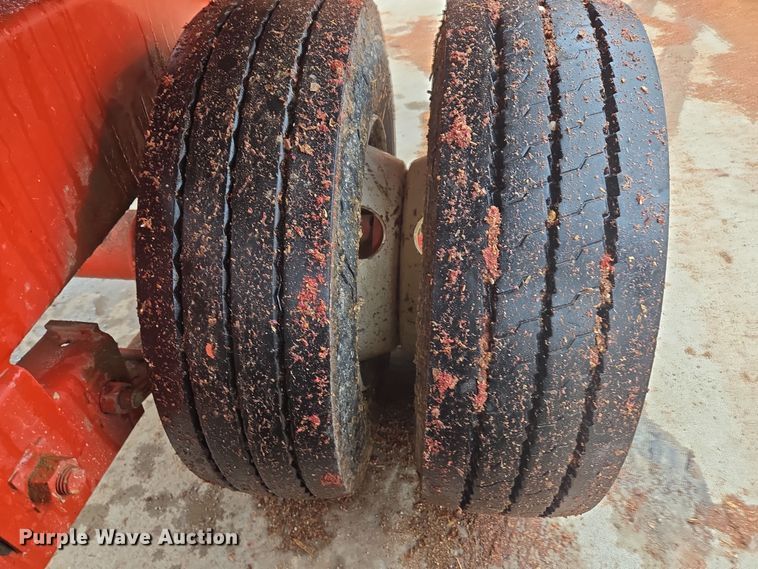 image for item DP6201 Mountain View Equipment MVE 4010 bale stacker