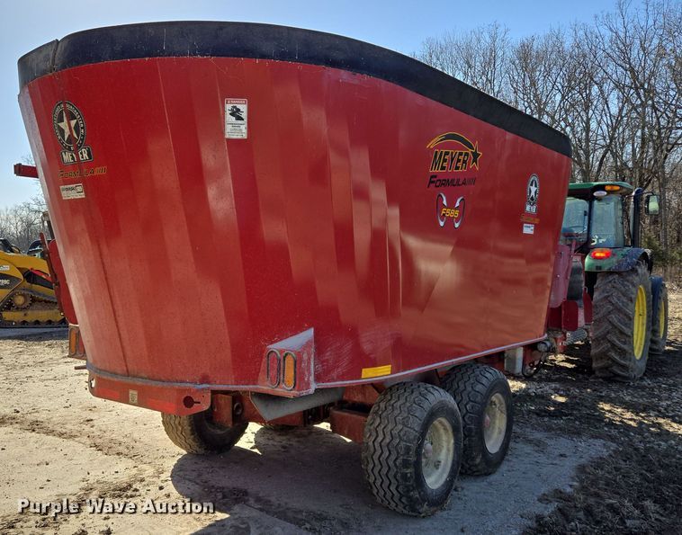 image for item DP6210 2020 Meyer F585 feed grinder/mixer