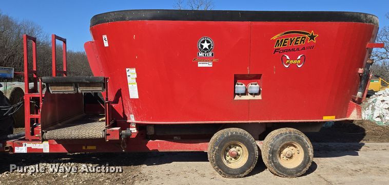 image for item DP6210 2020 Meyer F585 feed grinder/mixer