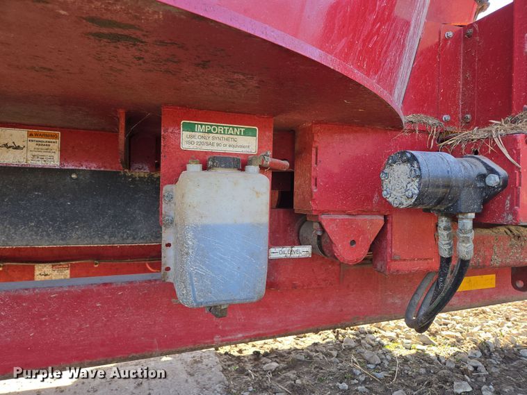 image for item DP6210 2020 Meyer F585 feed grinder/mixer