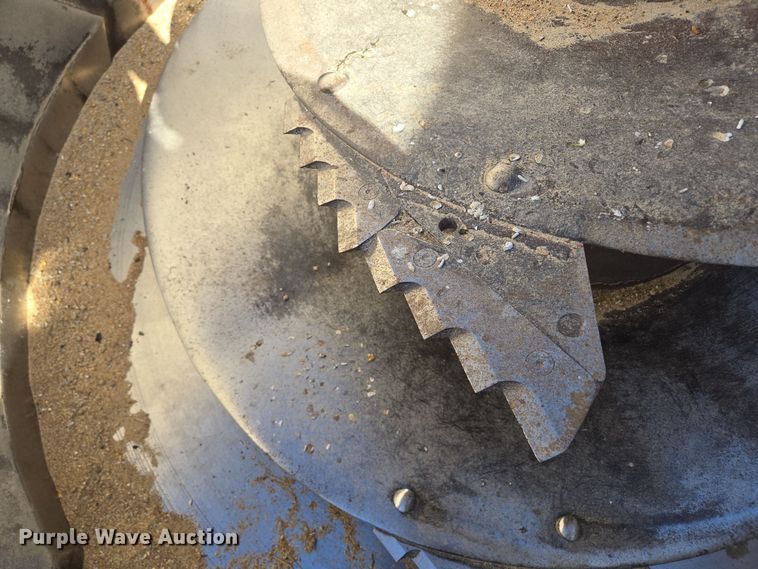 image for item DP6210 2020 Meyer F585 feed grinder/mixer