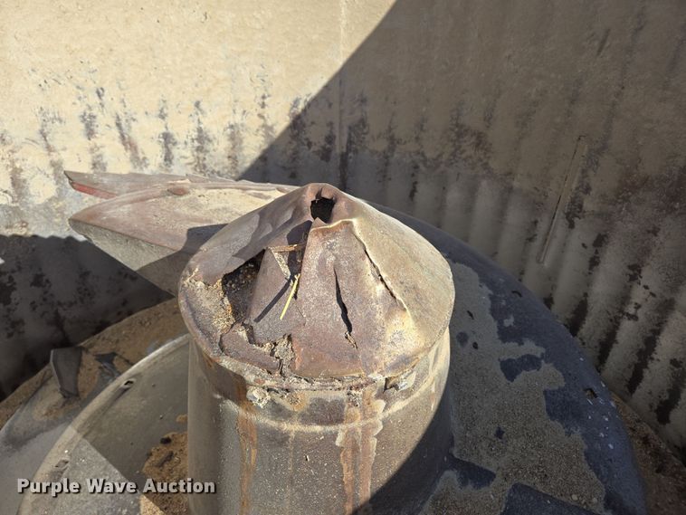 image for item DP6210 2020 Meyer F585 feed grinder/mixer