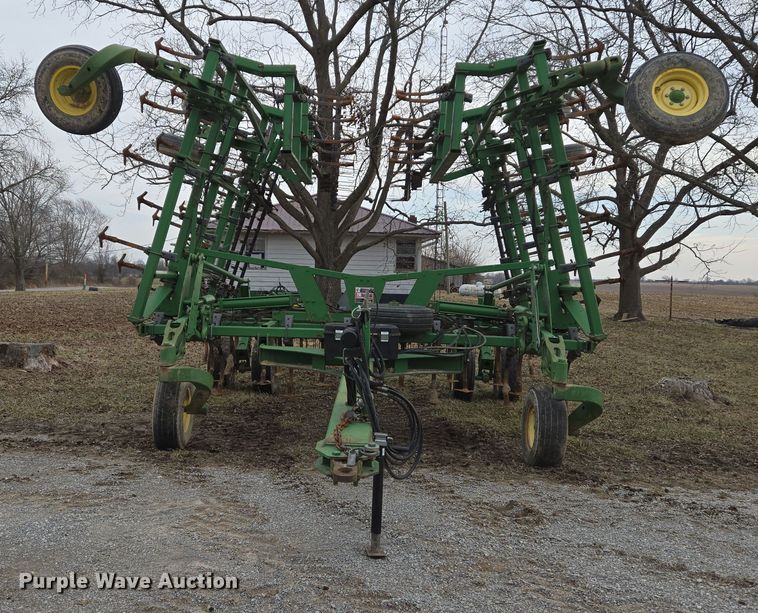 image for item DS5296 John Deere 2210 field cultivator