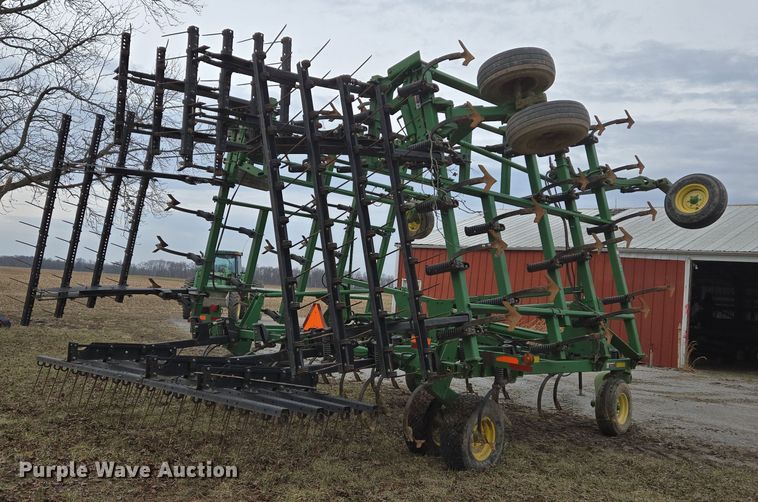 image for item DS5296 John Deere 2210 field cultivator