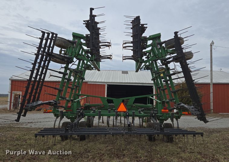 image for item DS5296 John Deere 2210 field cultivator