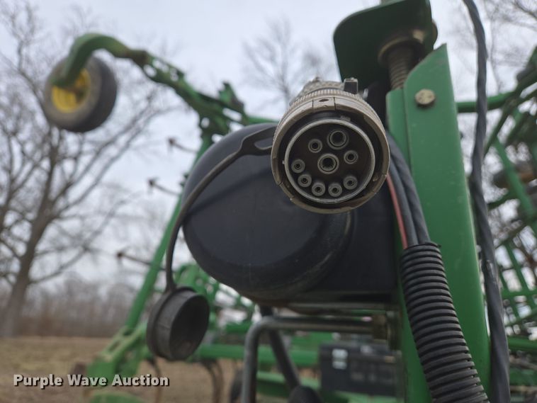 image for item DS5296 John Deere 2210 field cultivator