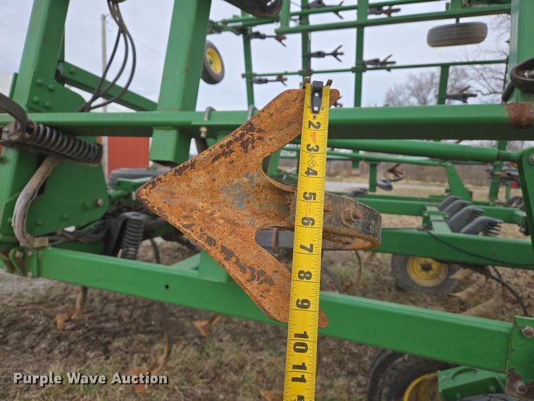 image for item DS5296 John Deere 2210 field cultivator