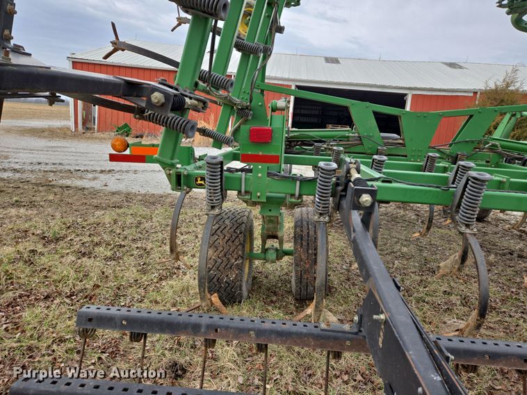 image for item DS5296 John Deere 2210 field cultivator