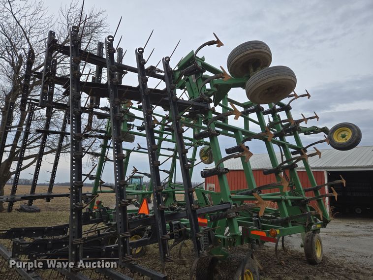 image for item DS5296 John Deere 2210 field cultivator