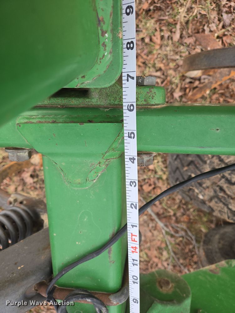 image for item DS5296 John Deere 2210 field cultivator