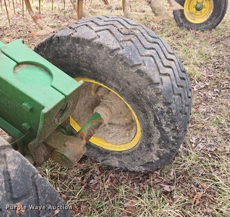 image for item DS5296 John Deere 2210 field cultivator