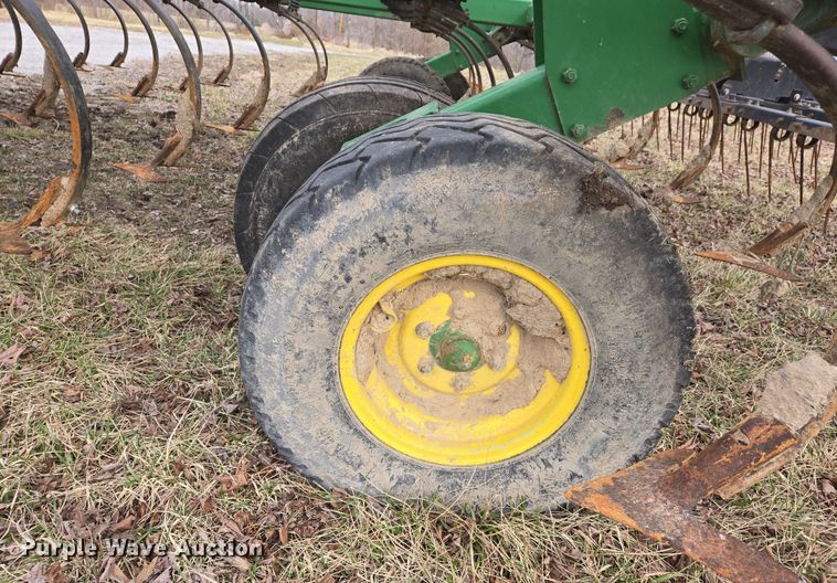 image for item DS5296 John Deere 2210 field cultivator