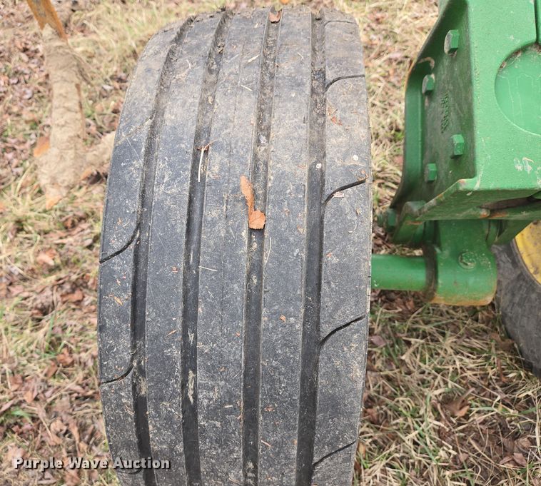 image for item DS5296 John Deere 2210 field cultivator