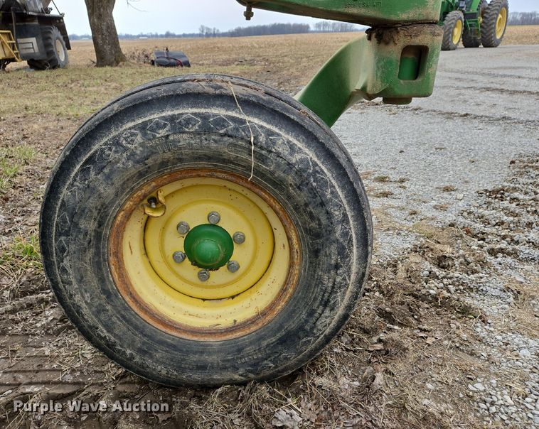 image for item DS5296 John Deere 2210 field cultivator