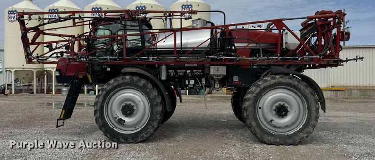 image for item DU3358 2012 Case IH Patriot 3330 sprayer