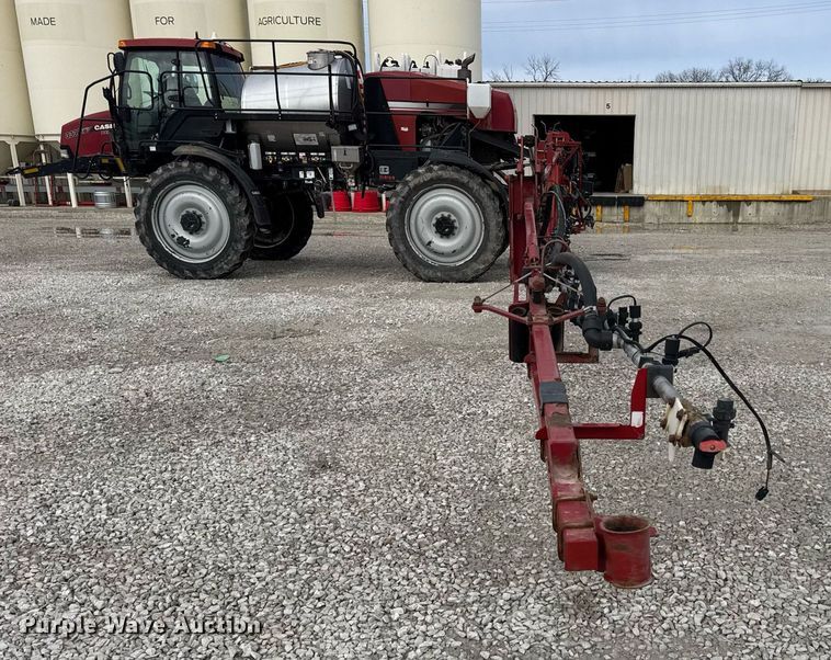 image for item DU3358 2012 Case IH Patriot 3330 sprayer