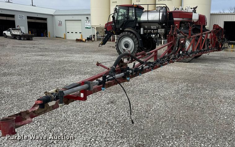 image for item DU3358 2012 Case IH Patriot 3330 sprayer