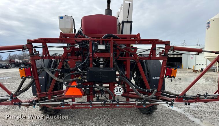 image for item DU3358 2012 Case IH Patriot 3330 sprayer
