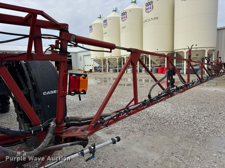 image for item DU3358 2012 Case IH Patriot 3330 sprayer