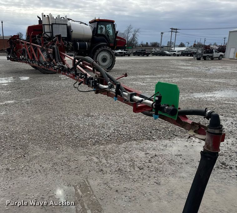 image for item DU3358 2012 Case IH Patriot 3330 sprayer