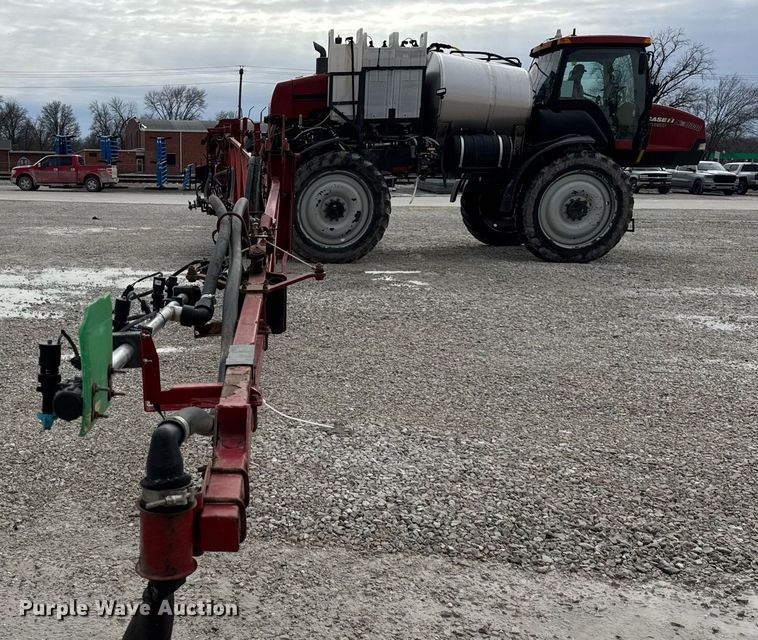 image for item DU3358 2012 Case IH Patriot 3330 sprayer