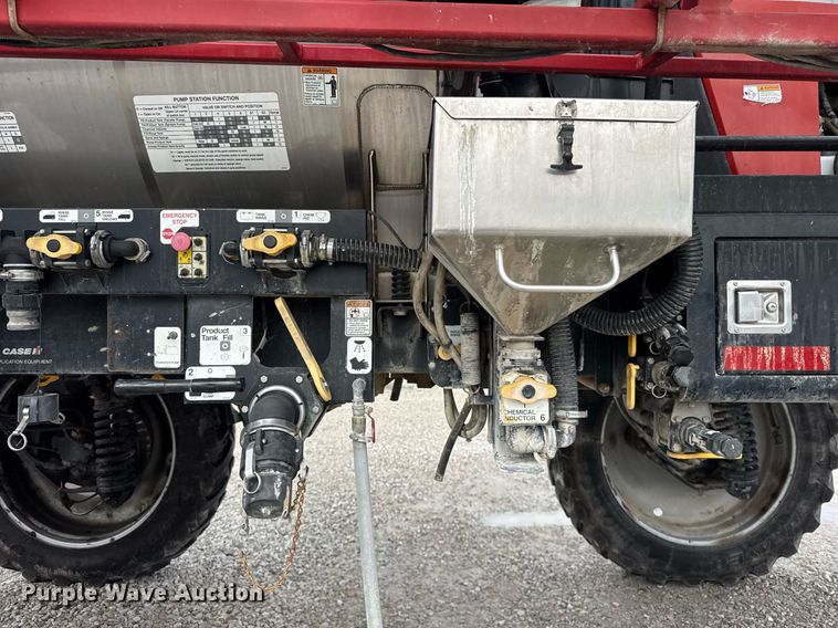 image for item DU3358 2012 Case IH Patriot 3330 sprayer