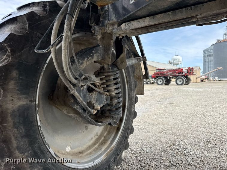 image for item DU3358 2012 Case IH Patriot 3330 sprayer