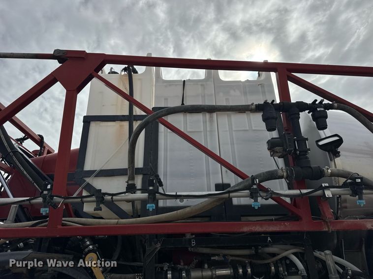 image for item DU3358 2012 Case IH Patriot 3330 sprayer