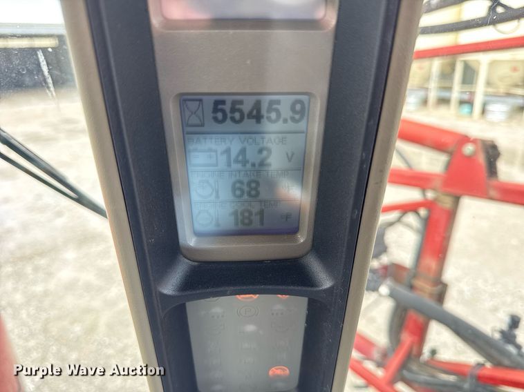 image for item DU3358 2012 Case IH Patriot 3330 sprayer