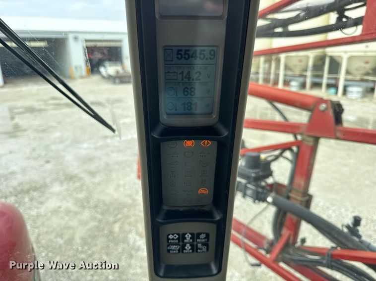 image for item DU3358 2012 Case IH Patriot 3330 sprayer