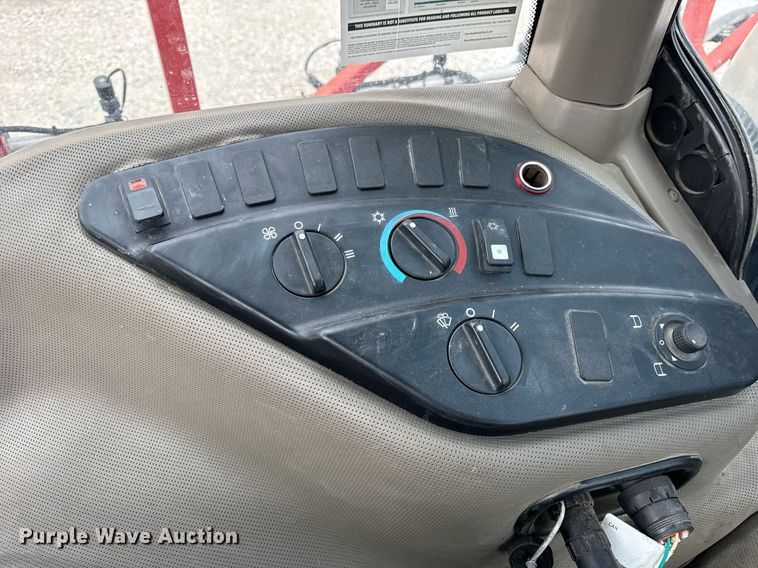 image for item DU3358 2012 Case IH Patriot 3330 sprayer