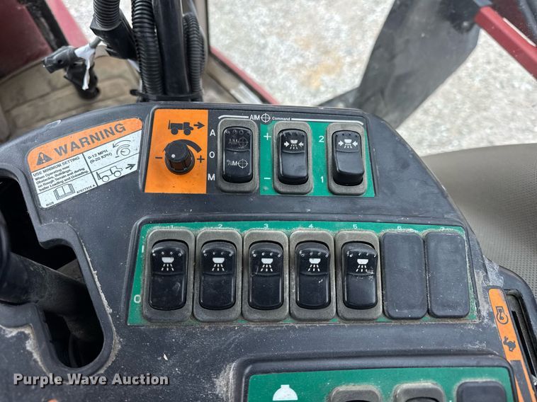 image for item DU3358 2012 Case IH Patriot 3330 sprayer