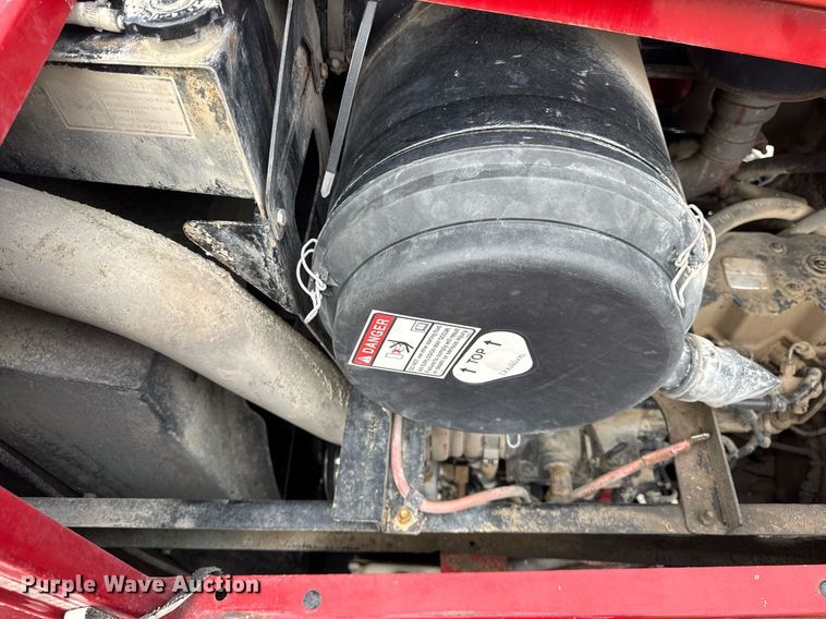 image for item DU3358 2012 Case IH Patriot 3330 sprayer