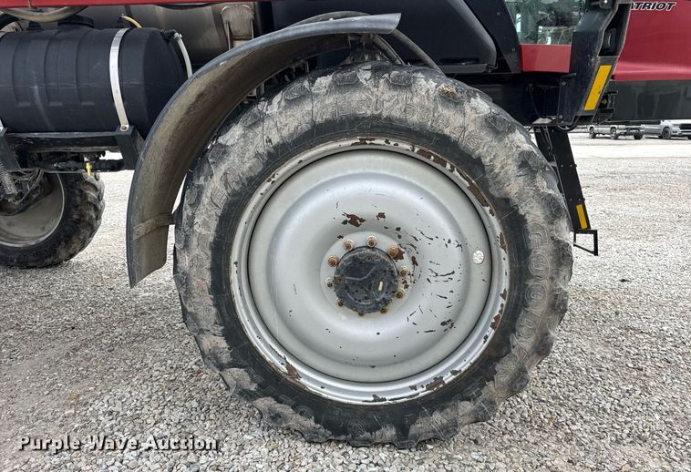 image for item DU3358 2012 Case IH Patriot 3330 sprayer