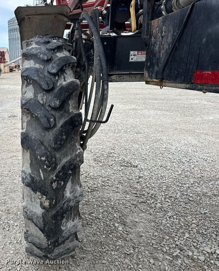 image for item DU3358 2012 Case IH Patriot 3330 sprayer