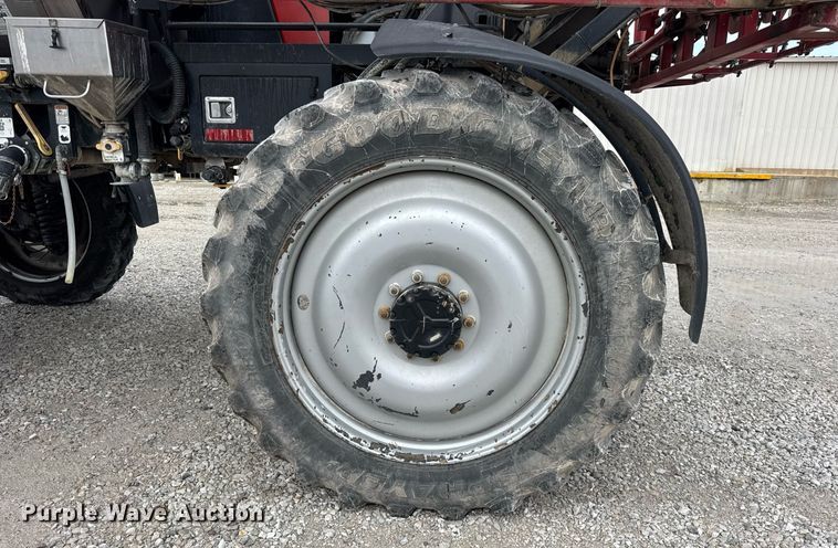 image for item DU3358 2012 Case IH Patriot 3330 sprayer