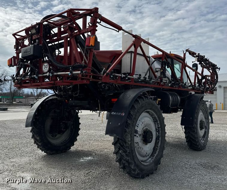 image for item DU3359 2013 Case IH Patriot 3330 sprayer