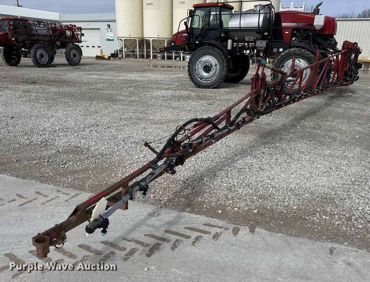 image for item DU3359 2013 Case IH Patriot 3330 sprayer