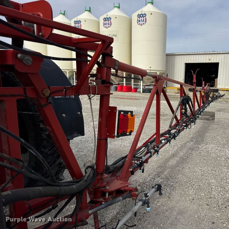 image for item DU3359 2013 Case IH Patriot 3330 sprayer