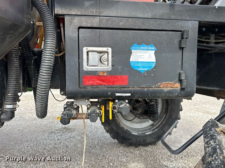 image for item DU3359 2013 Case IH Patriot 3330 sprayer