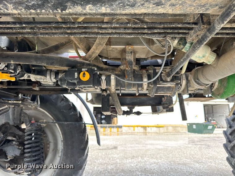 image for item DU3359 2013 Case IH Patriot 3330 sprayer