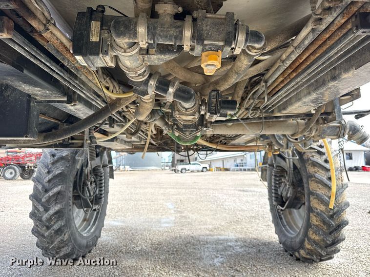 image for item DU3359 2013 Case IH Patriot 3330 sprayer