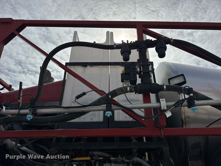 image for item DU3359 2013 Case IH Patriot 3330 sprayer