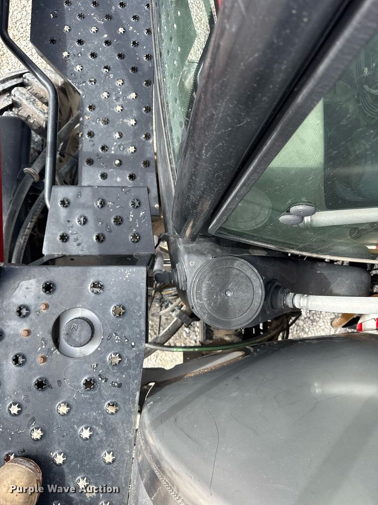 image for item DU3359 2013 Case IH Patriot 3330 sprayer