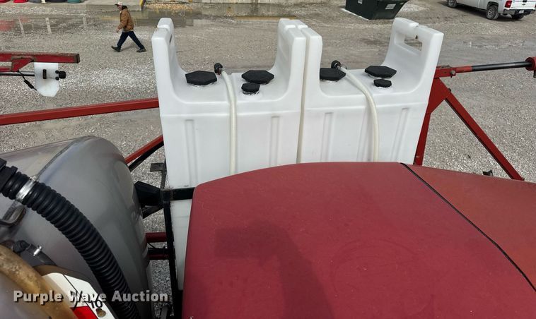 image for item DU3359 2013 Case IH Patriot 3330 sprayer