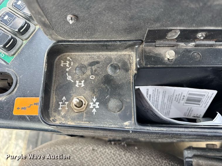 image for item DU3359 2013 Case IH Patriot 3330 sprayer