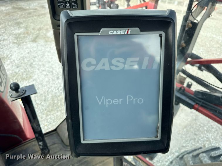 image for item DU3359 2013 Case IH Patriot 3330 sprayer